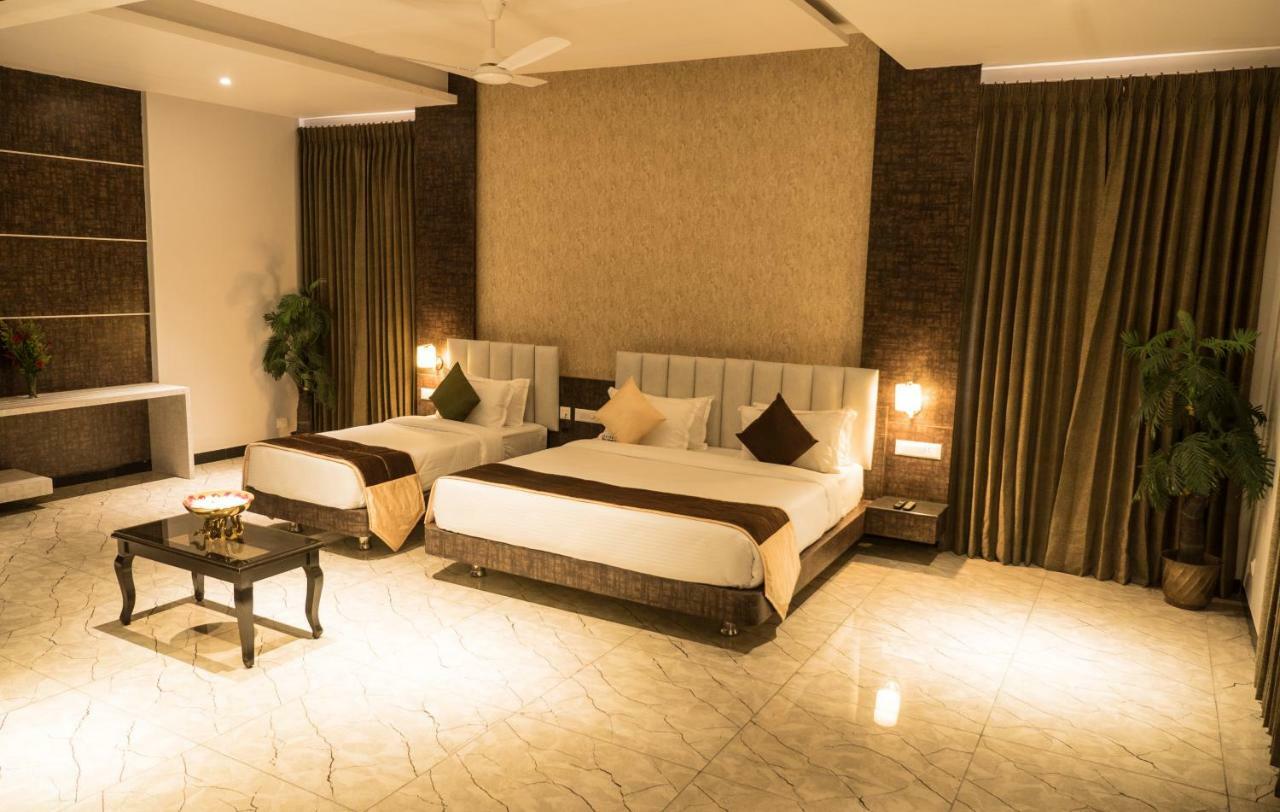 Hotel Mary Land Velankanni Nagappattinam Екстер'єр фото
