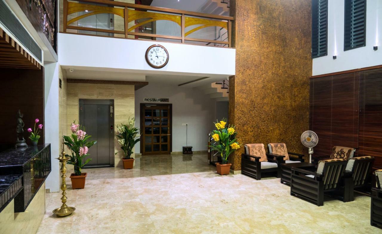 Hotel Mary Land Velankanni Nagappattinam Екстер'єр фото